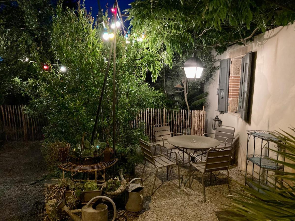 16 Bis-Gite-Hotel-Studio Marssac-sur-Tarn Exteriör bild